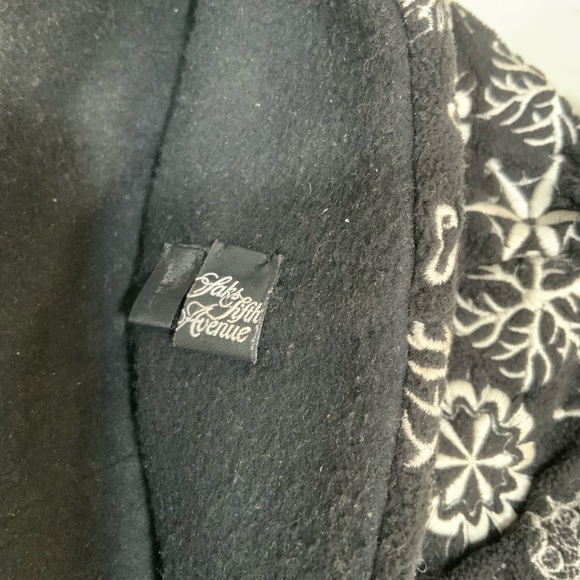 Saks Fifth Avenue Hat - Picture 9 of 9